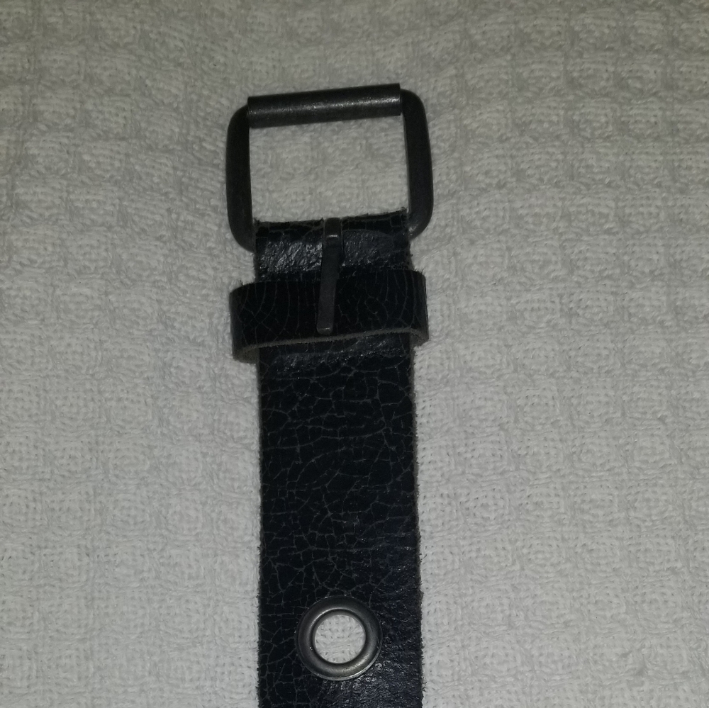 H&M black belt. 38-40. Euro size 100